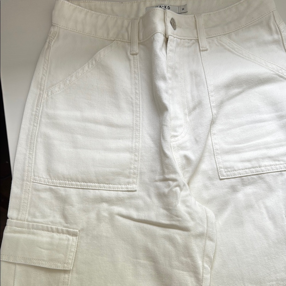 NA-KD White Utility Trousers - Picture 4 of 7